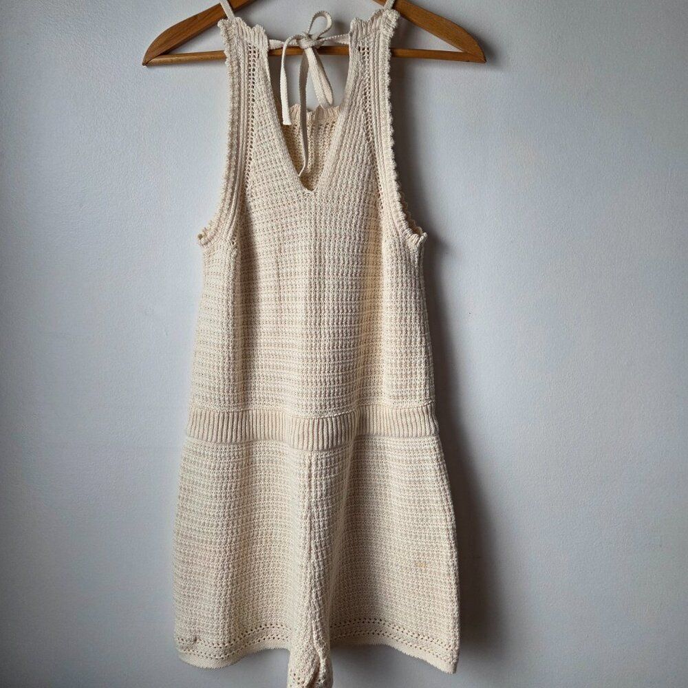 NEVER WORN UNIVERSAL THREAD CREAM HALTER NECK CRO… - image 2